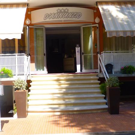 Hotel D'Annunzio カットーリカ エクステリア 写真