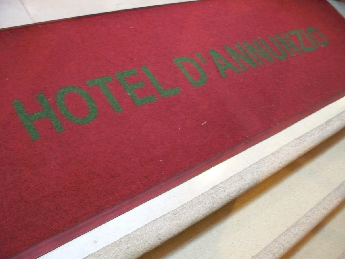 Hotel D'Annunzio カットーリカ エクステリア 写真